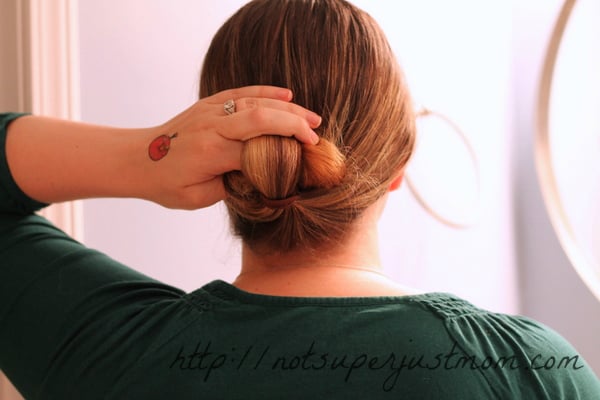 low tucked bun everyday hairstyle, super easy
